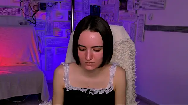 KateWillows online show from 04-08-26, 04:58