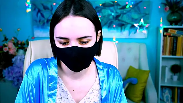 KateWillows online show from 03-26-26, 04:22