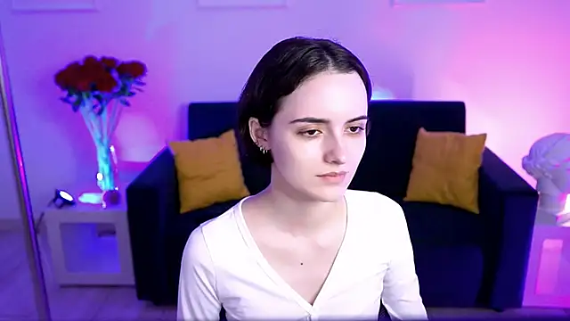 KateWillows online show from 03-19-26, 04:12