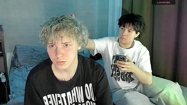 miya meow miku online show from 12-19-25, 05:26