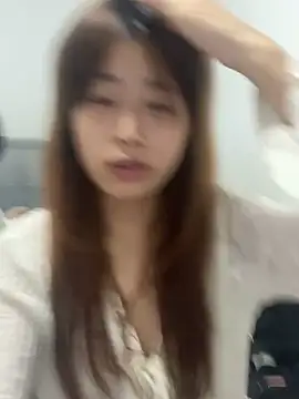 xiaohui660 online show from 11-30-25, 05:14