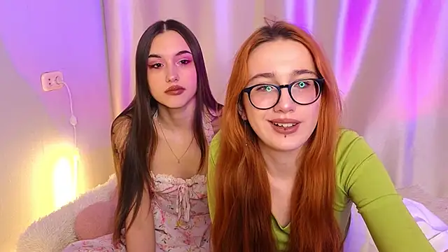 sunny luna online show from 11-30-25, 05:03