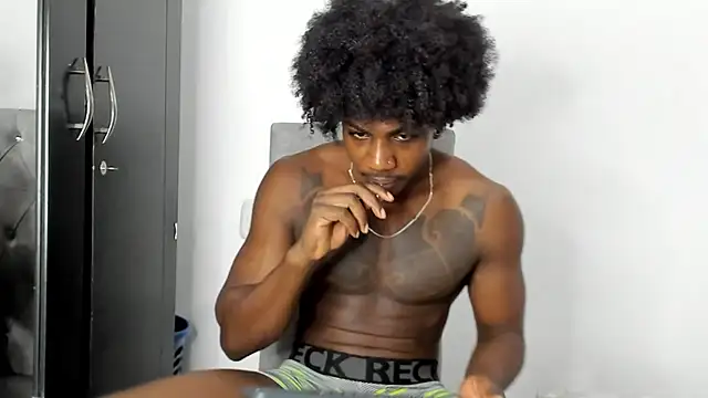 Snapshot of Darktemp_ chatting on 02-12-26, 11:10 Darktemp online show from 02-12-26, 11:10