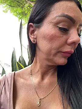 Snapshot of SofhiaTaylor chatting on 02-24-26, 08:31 SofhiaTaylor online show from 02-24-26, 08:31