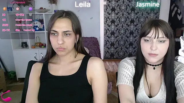 Snapshot of JasmineAdamss chatting on 04-23-26, 12:29 JasmineAdamss online show from 04-23-26, 12:29