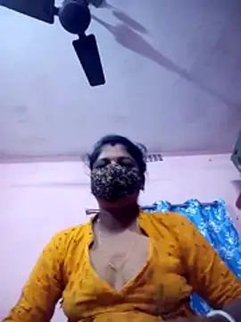 Snapshot of Sweet_rasmalai_khao chatting on 12-14-25, 10:48 Sweet rasmalai khao online show from 12-14-25, 10:48