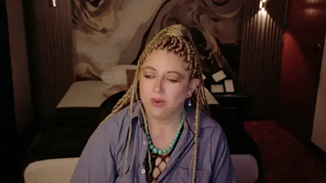 MilfArlet online show from 03-18-26, 02:41