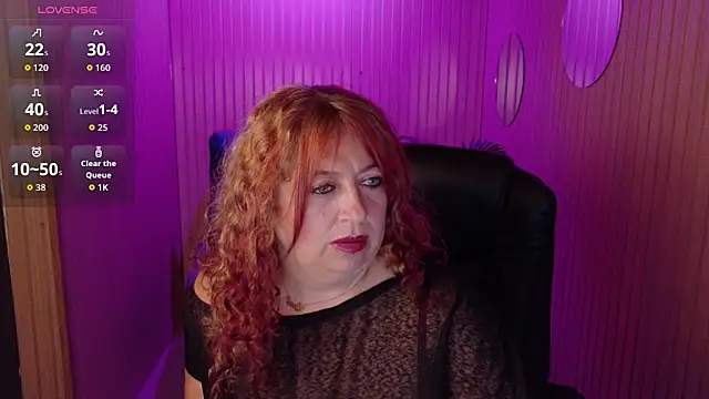 MilfArlet online show from 06-10-26, 02:07