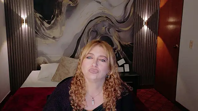 Snapshot of MilfArlet chatting on 02-18-26, 01:18 MilfArlet online show from 02-18-26, 01:18