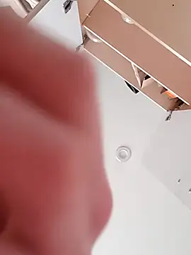 FreeRich online show from 12-23-25, 04:34