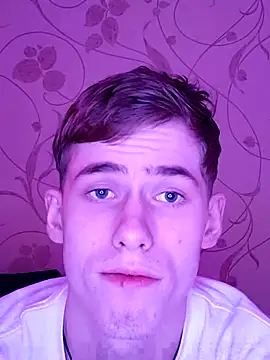 Snapshot of FreeRich chatting on 11-28-25, 02:50 FreeRich online show from 11-28-25, 02:50