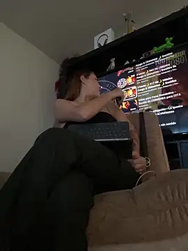 Snapshot of karla_Goddess chatting on 06-10-26, 05:47 karla Goddess online show from 06-10-26, 05:47