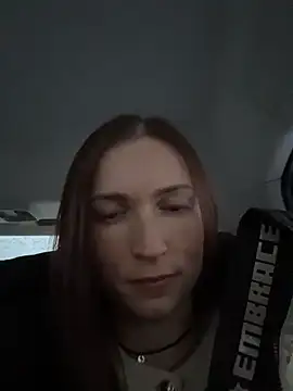 Snapshot of ZaraHill chatting on 12-23-25, 02:55 ZaraHill online show from 12-23-25, 02:55