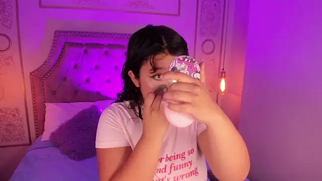 Snapshot of honny_blaice chatting on 12-03-25, 12:15 honny blaice online show from 12-03-25, 12:15