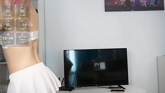 Snapshot of evy_miu chatting on 01-09-26, 08:21 evy miu online show from 01-09-26, 08:21