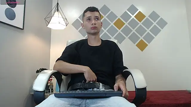 LucassSmith11 online show from 01-17-26, 11:36