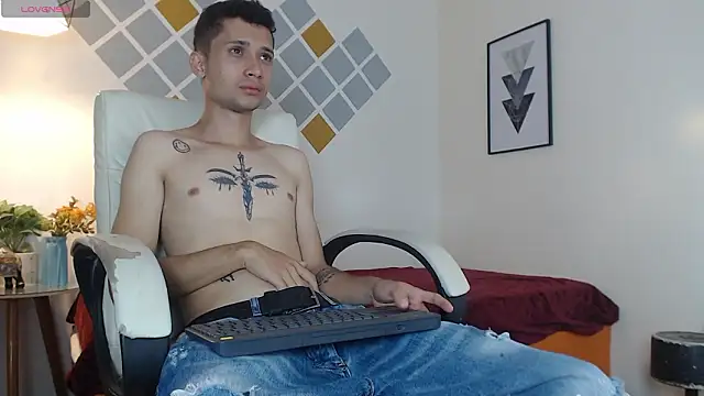 LucassSmith11 online show from 02-18-26, 06:48