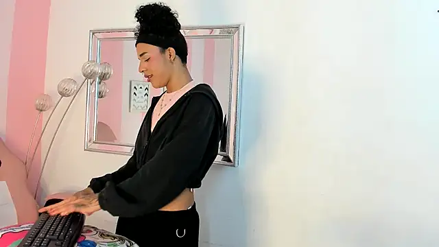 Amaia Monroe online show from 02-17-26, 04:10