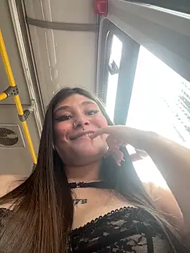 AngieG02  online show from 12-01-25, 07:04