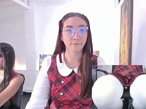 Snapshot of SwettieSammy chatting on 12-16-25, 12:53 SwettieSammy online show from 12-16-25, 12:53