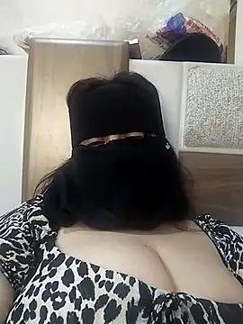 Snapshot of lolotheone chatting on 05-11-26, 10:40 lolotheone online show from 05-11-26, 10:40