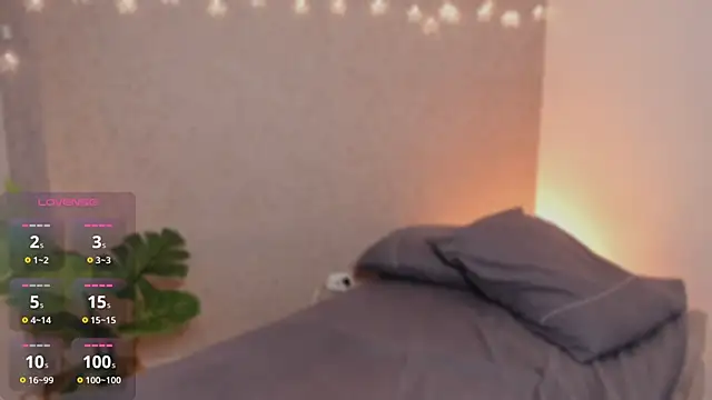 Snapshot of miah_luv chatting on 01-05-26, 08:01 miah luv online show from 01-05-26, 08:01