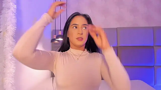 Emily luve online show from 12-19-25, 07:05