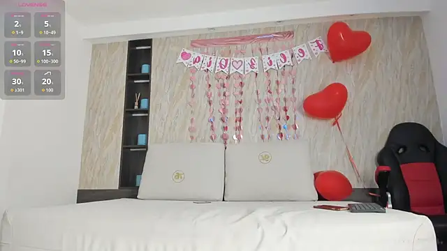 Snapshot of ayla_velt chatting on 02-13-26, 07:36 ayla velt online show from 02-13-26, 07:36