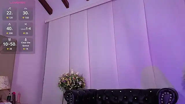 Snapshot of AnitaDuque chatting on 05-20-26, 03:58 AnitaDuque online show from 05-20-26, 03:58