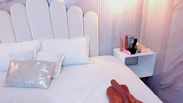 CHLOE BLOWJOB online show from 02-02-26, 08:08