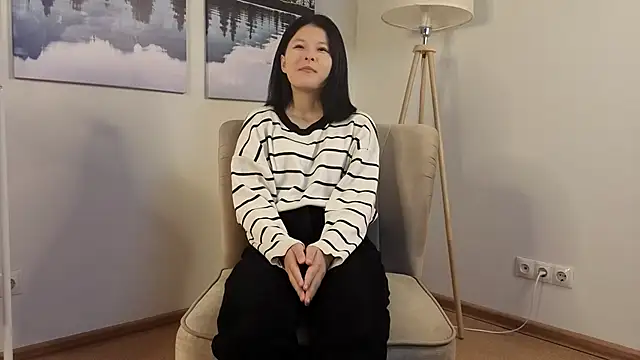 Snapshot of JudeSteuart chatting on 11-30-25, 05:52 JudeSteuart online show from 11-30-25, 05:52