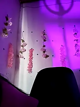 Emy cutee online show from 03-28-26, 01:12