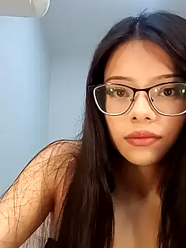 Snapshot of omifresita chatting on 06-12-26, 04:49 omifresita online show from 06-12-26, 04:49