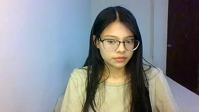 Snapshot of omifresita chatting on 06-14-26, 03:35 omifresita online show from 06-14-26, 03:35
