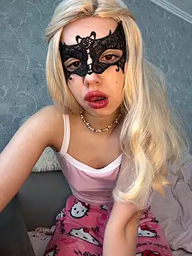 s4rah online show from 04-03-26, 10:22