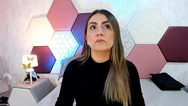 AriaRous online show from 06-05-26, 02:56