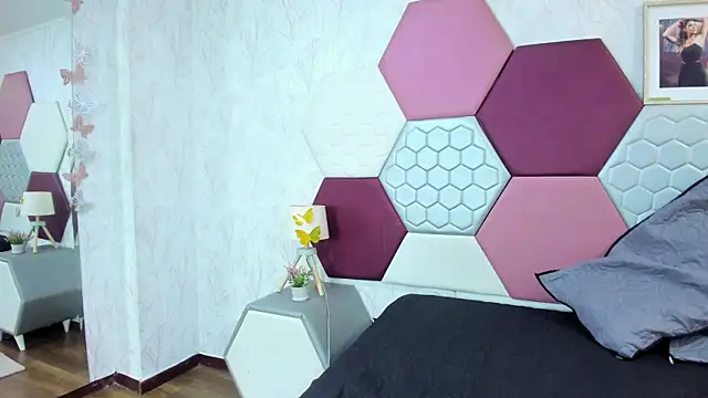 AriaRous online show from 03-27-26, 03:24