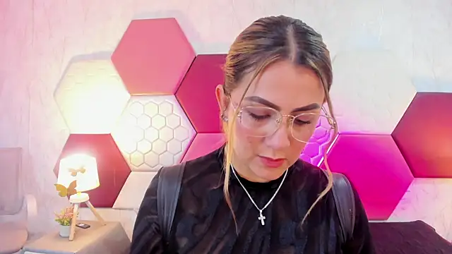 Snapshot of AriaRous chatting on 07-22-26, 03:36 AriaRous online show from 07-22-26, 03:36