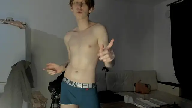 Snapshot of y0urSteve chatting on 05-29-26, 07:31 y0urSteve online show from 05-29-26, 07:31