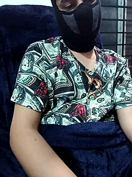 Snapshot of chocolateyboy77 chatting on 01-14-26, 06:11 chocolateyboy77 online show from 01-14-26, 06:11