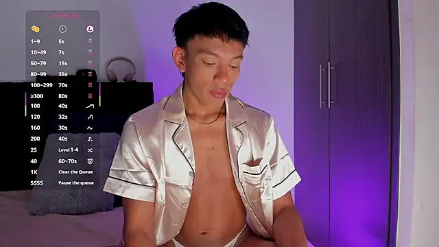 santinaughty online show from 02-15-26, 09:58