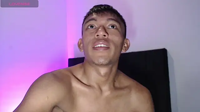 Snapshot of santinaughty chatting on 12-14-25, 05:46 santinaughty online show from 12-14-25, 05:46