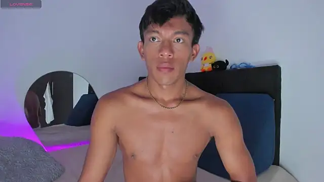 santinaughty online show from 03-31-26, 06:43