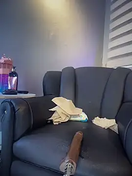 Snapshot of BonnieRitz chatting on 05-16-26, 10:36 BonnieRitz online show from 05-16-26, 10:36