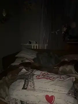 Snapshot of Lola_kiss_me chatting on 11-30-25, 08:31 Lola kiss me online show from 11-30-25, 08:31