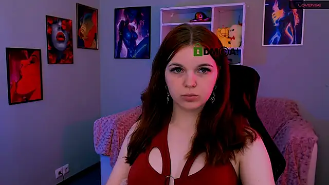 Snapshot of mikameovv chatting on 05-13-26, 09:38 mikameovv online show from 05-13-26, 09:38