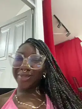 Snapshot of ZahhyGrey chatting on 04-21-26, 11:11 ZahhyGrey online show from 04-21-26, 11:11