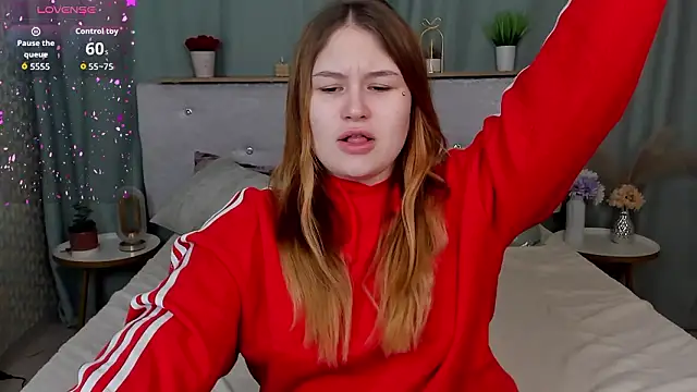 MilanaXHoney online show from 03-02-26, 12:44