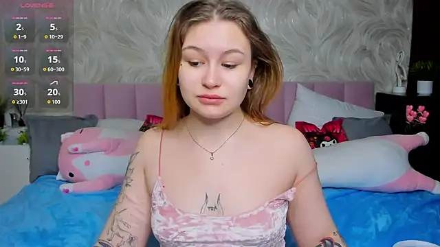 Snapshot of MilanaXHoney chatting on 01-11-26, 12:50 MilanaXHoney online show from 01-11-26, 12:50