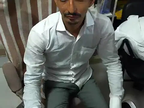 TwinklyBasket897 online show from 12-04-25, 04:50